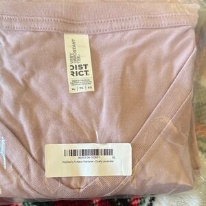 District Women's V-Neck Top - Dusty Lavender with Rainbow 🌈